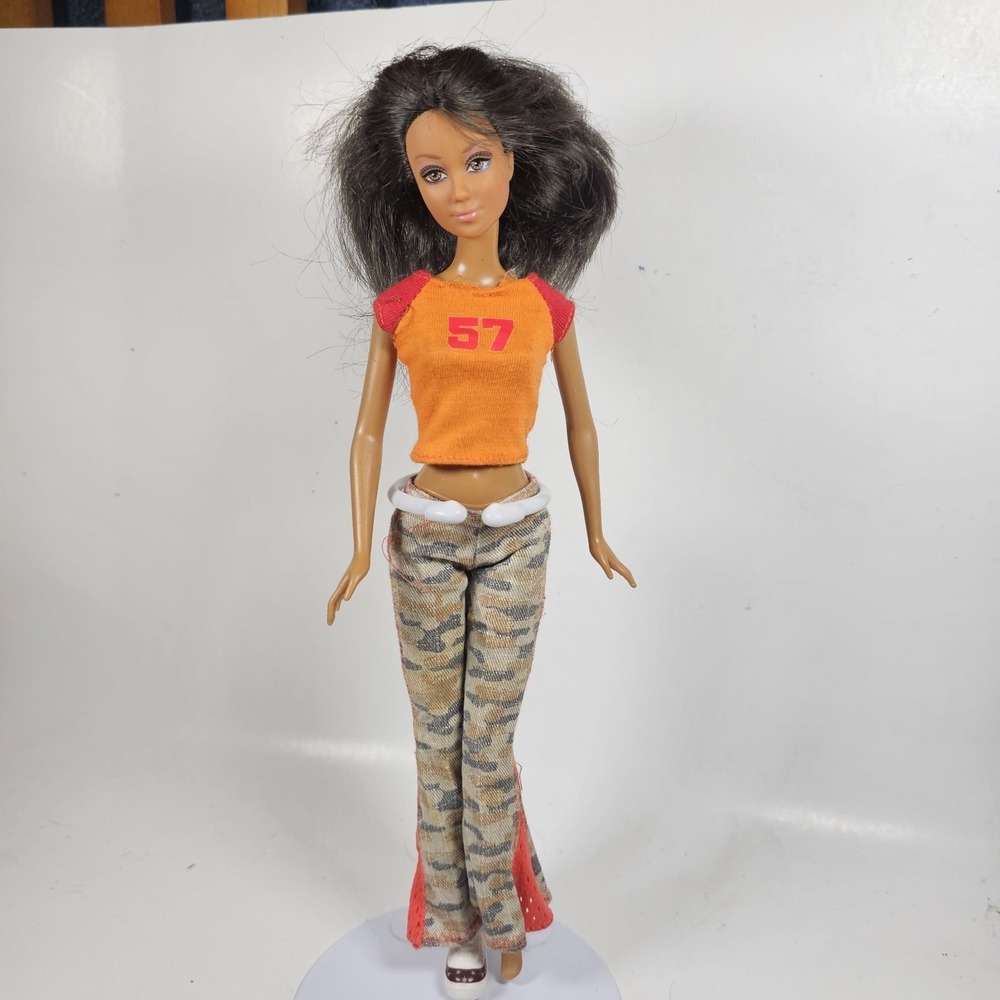 Barbie Fashion Fever Kayla Doll 2004 Mattel‎ #H0650 Camo Pants Missing Shoe